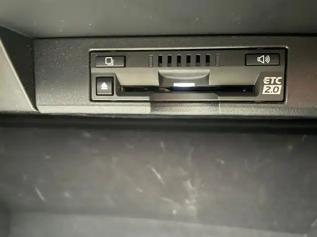 レクサス ＮＸ 300 Fスポーツ 大阪府 2018(平30)年 3.3万km グラファイトブラックガラスフレーク 純正１０．３インチナビ/   フルセグTV/CD/DVD/Bluetooth/USB/全方位モニター/衝突軽減ブレーキ/横滑り防止装置/コーナーセンサー/サンルーフ/ヘッドアップディスプレイ/前席エアシートヒーター/パワーシート/レーダークルーズコントロール/レーンキープアシスト/パドルシフト/アイドリングストップ/電動リアゲート/オートマチックハイビーム/１００Ｖ電源/純正18インチアルミホイール/純正フロアマット/プッシュスタート/スマートキー/ＥＴＣ/三眼ＬＥＤライト