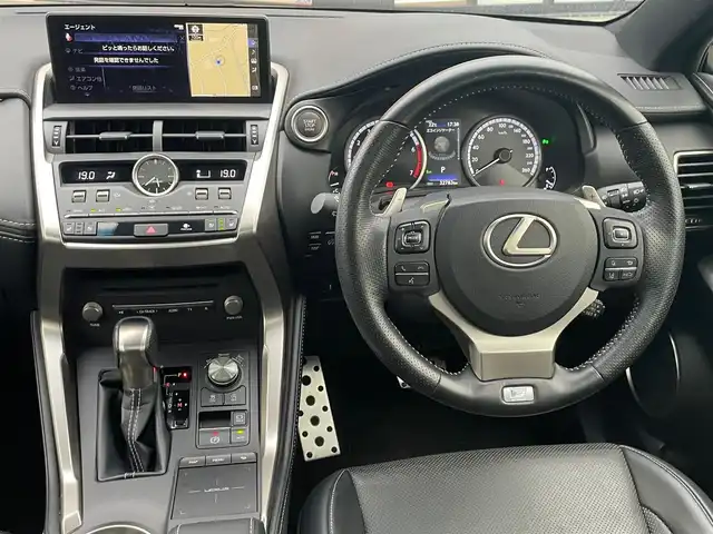 レクサス ＮＸ 300 Fスポーツ 大阪府 2018(平30)年 3.3万km グラファイトブラックガラスフレーク 純正１０．３インチナビ/   フルセグTV/CD/DVD/Bluetooth/USB/全方位モニター/衝突軽減ブレーキ/横滑り防止装置/コーナーセンサー/サンルーフ/ヘッドアップディスプレイ/前席エアシートヒーター/パワーシート/レーダークルーズコントロール/レーンキープアシスト/パドルシフト/アイドリングストップ/電動リアゲート/オートマチックハイビーム/１００Ｖ電源/純正18インチアルミホイール/純正フロアマット/プッシュスタート/スマートキー/ＥＴＣ/三眼ＬＥＤライト