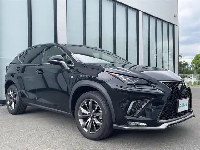 レクサス ＮＸ 300 Fスポーツ 大阪府 2018(平30)年 3.3万km グラファイトブラックガラスフレーク 純正１０．３インチナビ/   フルセグTV/CD/DVD/Bluetooth/USB/全方位モニター/衝突軽減ブレーキ/横滑り防止装置/コーナーセンサー/サンルーフ/ヘッドアップディスプレイ/前席エアシートヒーター/パワーシート/レーダークルーズコントロール/レーンキープアシスト/パドルシフト/アイドリングストップ/電動リアゲート/オートマチックハイビーム/１００Ｖ電源/純正18インチアルミホイール/純正フロアマット/プッシュスタート/スマートキー/ＥＴＣ/三眼ＬＥＤライト
