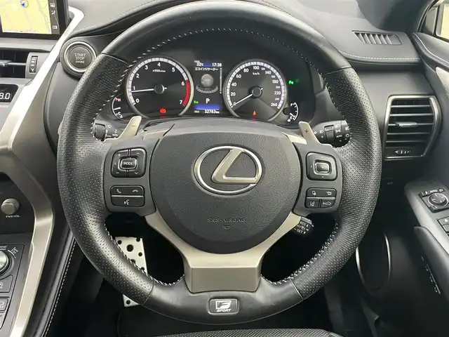 レクサス ＮＸ 300 Fスポーツ 大阪府 2018(平30)年 3.3万km グラファイトブラックガラスフレーク 純正１０．３インチナビ/   フルセグTV/CD/DVD/Bluetooth/USB/全方位モニター/衝突軽減ブレーキ/横滑り防止装置/コーナーセンサー/サンルーフ/ヘッドアップディスプレイ/前席エアシートヒーター/パワーシート/レーダークルーズコントロール/レーンキープアシスト/パドルシフト/アイドリングストップ/電動リアゲート/オートマチックハイビーム/１００Ｖ電源/純正18インチアルミホイール/純正フロアマット/プッシュスタート/スマートキー/ＥＴＣ/三眼ＬＥＤライト