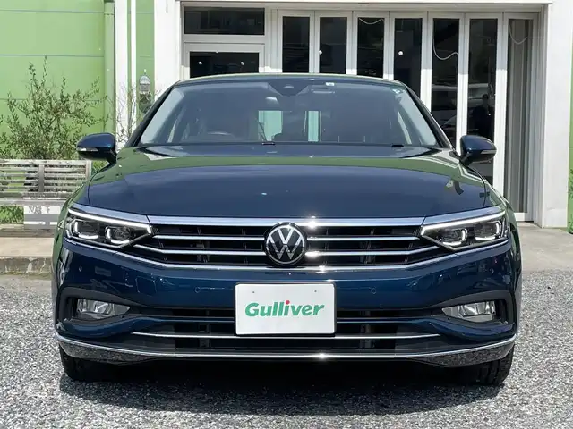 フォルクスワーゲン ＶＷ パサート TDI エレガンス 埼玉県 2022(令4)年 2.3万km 青Ｍ ワンオーナー車/アクアブルーメタリック（８H）/純正ナビTV/バックカメラ/ハーフレザーシート/前席シートヒーター/前席パワーシート/アクティブクルーズコントロール/衝突軽減ブレーキ/レーンアシスト/サイドアシスト/バーチャルコックピット/LEDヘッドライト/パワートランクリッド/クリアランスソナー/前後ドラレコ/プッシュスタート/スマートキー/業者施工の内外装クリーニング済/保証書付整備手帳/取扱説明書