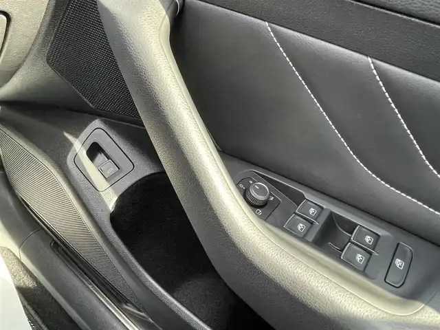 フォルクスワーゲン ＶＷ パサート TDI エレガンス 埼玉県 2022(令4)年 2.3万km 青Ｍ ワンオーナー車/アクアブルーメタリック（８H）/純正ナビTV/バックカメラ/ハーフレザーシート/前席シートヒーター/前席パワーシート/アクティブクルーズコントロール/衝突軽減ブレーキ/レーンアシスト/サイドアシスト/バーチャルコックピット/LEDヘッドライト/パワートランクリッド/クリアランスソナー/前後ドラレコ/プッシュスタート/スマートキー/業者施工の内外装クリーニング済/保証書付整備手帳/取扱説明書