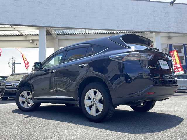トヨタ ハリアー エレガンス 宮崎県 2016(平28)年 5.3万km スパークリングブラックパールクリスタルシャイン ワンオーナー/SDナビ/Bluetooth/CD/DVDチェンジャー/ETC/フルセグTV/サンルーフ/パワーシート（D＋N席）/オートライト/オートハイビーム/LEDライト/パワーステアリング/パワーウィンドウ/プッシュスタート/アイドリングストップ/純正アルミホイール/純正フロアマット