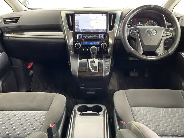 トヨタ アルファード S 鹿児島県 2016(平28)年 3.7万km ブラック ワンオーナー/アルパイン製11型ナビ/(Bluetooth/SD/USB/CD/DVD/フルセグ)/バックカメラ/両側パワースライドドア/アルパイン製後席モニター/コーナーセンサー/純正18インチアルミホイール/LEDヘッドライト/純正フロアマット/スマートキー/ETC/保証書/取扱説明書付き