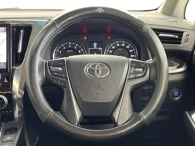 トヨタ アルファード S 鹿児島県 2016(平28)年 3.7万km ブラック ワンオーナー/アルパイン製11型ナビ/(Bluetooth/SD/USB/CD/DVD/フルセグ)/バックカメラ/両側パワースライドドア/アルパイン製後席モニター/コーナーセンサー/純正18インチアルミホイール/LEDヘッドライト/純正フロアマット/スマートキー/ETC/保証書/取扱説明書付き