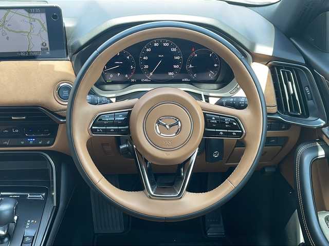 マツダ ＣＸ－６０ XD HV プレミアムスポーツ 大阪府 2023(令5)年 0.7万km ロジウムホワイトプレミアムメタリック BOSEサウンドシステム/パノラマサンルーフ/スマートブレーキサポート/誤発進抑制制御（前後）/車線逸脱警報システム/降車支援機能付ブラインドスポットモニタリング/レーンキープアシストシステム/緊急時車線維持支援システム/接近車両検知（前側方/後側方）/レーダークルーズコントロール/パーキングセンサー/ドライバー異常時対応システム/ヘッドアップディスプレイ/360度ビューモニター/12.3インチナビ/・Bluetooth/・AppleCarPlay/AndroidAuto/・フルセグTV/・タイプCｘ２/HDMI/ワイヤレス充電/パワーバックドア/ハーフレザーシート/シートヒーター／ベンチレーション/パワーシート（運転席メモリー機能付）/ステアリングヒーター/電動パーキングブレーキ/ブレーキホールド/LEDヘッドランプ/純正20インチAW/ドライブレコーダー/オートワイパー/スペアキーｘ１/取説/保証書