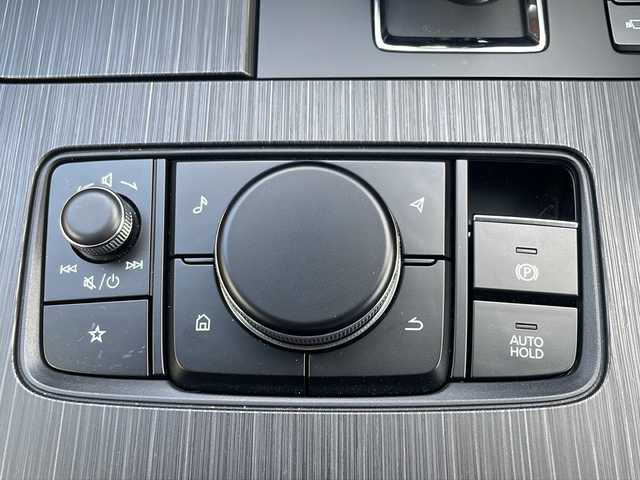マツダ ＣＸ－６０ XD HV プレミアムスポーツ 大阪府 2023(令5)年 0.7万km ロジウムホワイトプレミアムメタリック BOSEサウンドシステム/パノラマサンルーフ/スマートブレーキサポート/誤発進抑制制御（前後）/車線逸脱警報システム/降車支援機能付ブラインドスポットモニタリング/レーンキープアシストシステム/緊急時車線維持支援システム/接近車両検知（前側方/後側方）/レーダークルーズコントロール/パーキングセンサー/ドライバー異常時対応システム/ヘッドアップディスプレイ/360度ビューモニター/12.3インチナビ/・Bluetooth/・AppleCarPlay/AndroidAuto/・フルセグTV/・タイプCｘ２/HDMI/ワイヤレス充電/パワーバックドア/ハーフレザーシート/シートヒーター／ベンチレーション/パワーシート（運転席メモリー機能付）/ステアリングヒーター/電動パーキングブレーキ/ブレーキホールド/LEDヘッドランプ/純正20インチAW/ドライブレコーダー/オートワイパー/スペアキーｘ１/取説/保証書