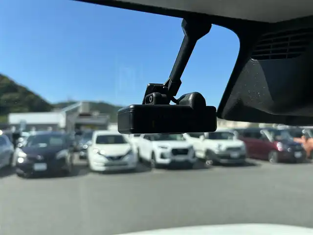 スズキ ソリオ バンディット HV MV 愛媛県 2021(令3)年 3.1万km ピュアホワイトP 純正９インチナビ　フルセグＴＶ　アップルカープレイ　全方位モニター　両側電動スライドドア　デュアルカメラブレーキサポート　ＥＴＣ　　コーナーセンサー　ヘッドアップディスプレイ　シートヒーター