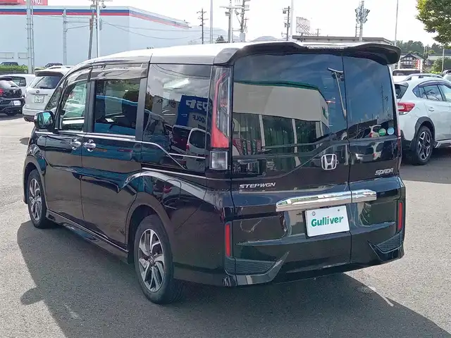 ホンダ ステップワゴン スパーダ ホンダセンシング 福井県 2016(平28)年 8.3万km プレミアムスパークルブラックパール 衝突被害軽減システム/純正9インチナビ（VXM-175VFNi）/・（フルセグTV/CD/DVD/Bluetooth/HDMI）/バックカメラ/ドライブレコーダー/パドルシフト/両側パワースライドドア/オートLEDライト/電動格納ウィンカーミラー/冬用スタッドレスタイヤ積込/純正16インチAW/純正フロアマット/スマートキー