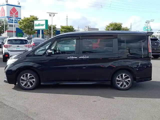 ホンダ ステップワゴン スパーダ ホンダセンシング 福井県 2016(平28)年 8.3万km プレミアムスパークルブラックパール 衝突被害軽減システム/純正9インチナビ（VXM-175VFNi）/・（フルセグTV/CD/DVD/Bluetooth/HDMI）/バックカメラ/ドライブレコーダー/パドルシフト/両側パワースライドドア/オートLEDライト/電動格納ウィンカーミラー/冬用スタッドレスタイヤ積込/純正16インチAW/純正フロアマット/スマートキー