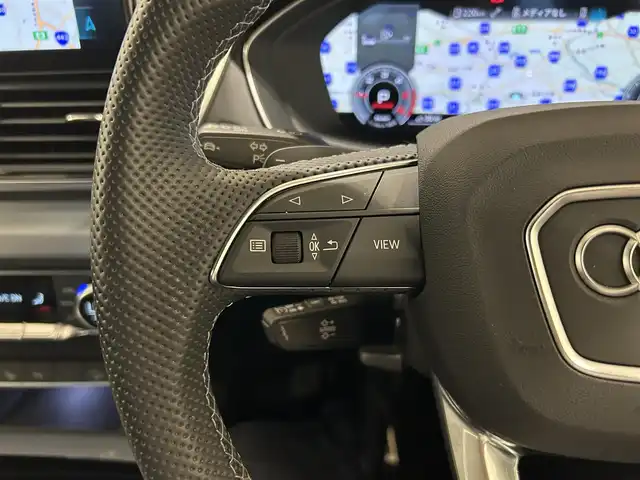 アウディ Ｑ５ SB 40TDIクワトロ Sライン 熊本県 2022(令4)年 5.4万km ミトスブラックメタリック ・スマートキー/・プッシュスタート/・エフィシェンシアシスト/・ハイビームアシスト/・パークエイド/・リアクロストラフィックアシスト/・Audiプレセンス/・Audiアクティブレーンアシスト/・サイドアシスト/・休憩の推奨/・クルーズコントロール/・ハーフレザーシート/　【Bluetooth・USB・AppleCatPlay・AndroidAuto】/・全方位カメラ/・ETC2.0/・バーチャルコクピット/・ドライブレコーダー(前後録画)/・パワーバックドア/・LEDヘッドランプ/・純正マット