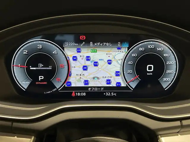 アウディ Ｑ５ SB 40TDIクワトロ Sライン 熊本県 2022(令4)年 5.4万km ミトスブラックメタリック ・スマートキー/・プッシュスタート/・エフィシェンシアシスト/・ハイビームアシスト/・パークエイド/・リアクロストラフィックアシスト/・Audiプレセンス/・Audiアクティブレーンアシスト/・サイドアシスト/・休憩の推奨/・クルーズコントロール/・ハーフレザーシート/　【Bluetooth・USB・AppleCatPlay・AndroidAuto】/・全方位カメラ/・ETC2.0/・バーチャルコクピット/・ドライブレコーダー(前後録画)/・パワーバックドア/・LEDヘッドランプ/・純正マット