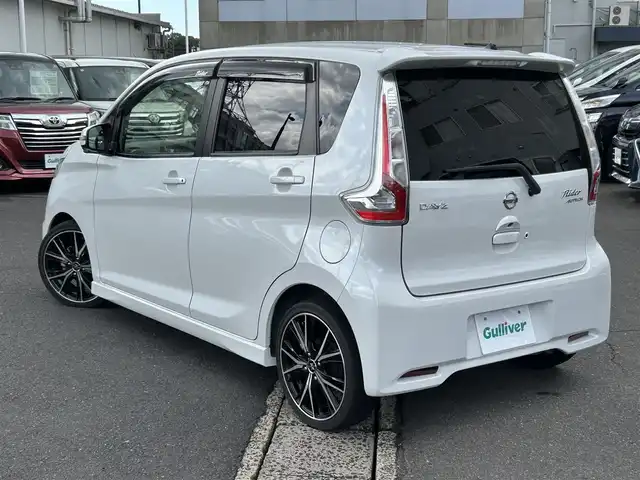 日産 デイズ ライダーHWS Gターボベース 島根県 2016(平28)年 6.5万km ホワイトパール カロッツェリア オーディオ/ＣＤ再生/ＡＵＸ/ＵＳＢ/全周囲／バックカメラ/前方ドライブレコーダー/衝突被害軽減ブレーキ/横滑り防止装置/オートライト/オートハイビーム/自動防眩ミラー/社外１６インチアルミホイール/純正フロアマット/純正キセノンヘッドライト/スペアキー1本