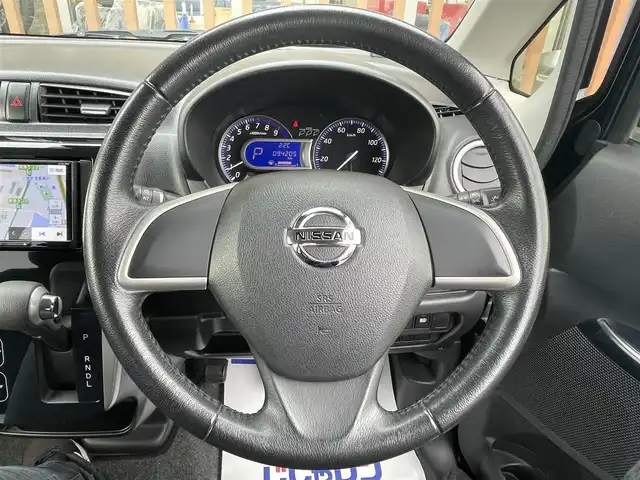 日産 デイズ ハイウェイスターX 鳥取県 2017(平29)年 9.5万km ブラック (株)IDOMが運営する【じしゃロン鳥取店】の自社ローン専用車両になります。こちらは現金またはオートローンご利用時の価格です。自社ローンご希望の方は別途その旨お申付け下さい/スマートキー/プッシュスタート/社外ナビ（AVN-RB7）/・CD/DVD/BT/全方位カメラ/エマージェンシーブレーキ/オートハイビーム/HIDヘッドライト/社外ETC/純正14インチAW