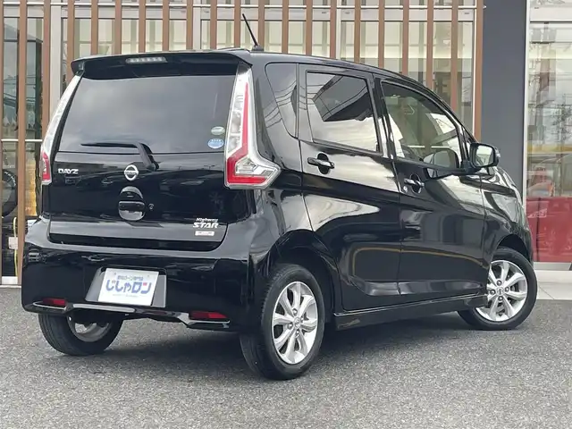 日産 デイズ ハイウェイスターX 鳥取県 2017(平29)年 9.5万km ブラック (株)IDOMが運営する【じしゃロン鳥取店】の自社ローン専用車両になります。こちらは現金またはオートローンご利用時の価格です。自社ローンご希望の方は別途その旨お申付け下さい/スマートキー/プッシュスタート/社外ナビ（AVN-RB7）/・CD/DVD/BT/全方位カメラ/エマージェンシーブレーキ/オートハイビーム/HIDヘッドライト/社外ETC/純正14インチAW