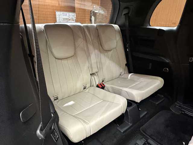 メルセデス・ベンツ ＧＬＢ２００ｄ 千葉県 2021(令3)年 4.7万km コスモスブラック レザーエクスクルーシブＰＫＧ　/アドバンスドＰＫＧ　/パノラマＳＲ　/白革　/ＨＵＤ　/ＡＣＣ　/ナビ　/ＴＶ　/３６０°Ｂｌｕｅｔｏｏｔｈ接続　/アンビエントライト　/電動シート　/シートＨ　　/衝突軽減Ｂ　/ＢＳＭ　/ＬＫＡ