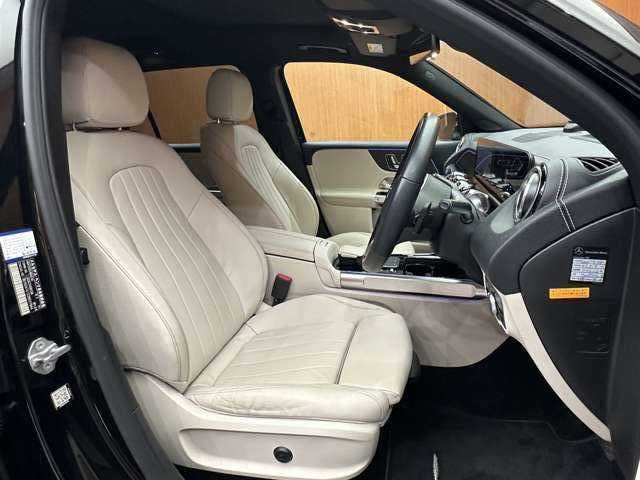メルセデス・ベンツ ＧＬＢ２００ｄ 千葉県 2021(令3)年 4.7万km コスモスブラック レザーエクスクルーシブＰＫＧ　/アドバンスドＰＫＧ　/パノラマＳＲ　/白革　/ＨＵＤ　/ＡＣＣ　/ナビ　/ＴＶ　/３６０°Ｂｌｕｅｔｏｏｔｈ接続　/アンビエントライト　/電動シート　/シートＨ　　/衝突軽減Ｂ　/ＢＳＭ　/ＬＫＡ