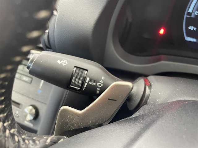 レクサス ＩＳ 350 Fスポーツ 埼玉県 2019(令1)年 4.6万km ホワイトノーヴァガラスフレーク サンルーフ/純正ナビ/ CD DVD 地デジTV Bluetooth/バックカメラ/プリクラッシュセーフティ/クルーズコントロール/レーンディパーチャーアラート/ブラインドスポットモニター/シートヒーター /ドライブレコーダー/ビルトインETC2.0/LEDオートライト