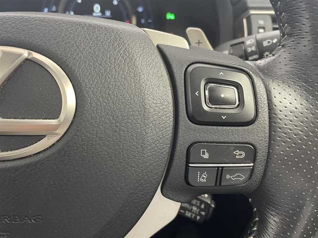 レクサス ＩＳ 350 Fスポーツ 埼玉県 2019(令1)年 4.6万km ホワイトノーヴァガラスフレーク サンルーフ/純正ナビ/ CD DVD 地デジTV Bluetooth/バックカメラ/プリクラッシュセーフティ/クルーズコントロール/レーンディパーチャーアラート/ブラインドスポットモニター/シートヒーター /ドライブレコーダー/ビルトインETC2.0/LEDオートライト