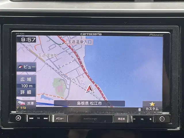 ホンダ フィット 13G F 島根県 2018(平30)年 9.9万km ルナシルバーM 登録時走行距離98538km/カロッツェリアナビ（Bluetooth・AM・FM・CD・DVD）/ホンダセンシング/・レーダークルーズコントロール/・レーンキープアシスト/・衝突被害軽減ブレーキ/・誤発進抑制機能/プラズマークラスター搭載フルオートエアコン/アイドリングストップ/ウィンカーミラー/オートリトラミラー/ドアバイザー/プッシュスタート/スマートキー/ETC/禁煙車