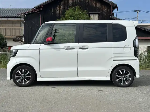 ホンダ Ｎ ＢＯＸ カスタム G L ホンダセンシング 福岡県 2019(令1)年 2.8万km プラチナホワイトパール ワンオーナー/純正ナビ/フルセグTV/両側パワースライドドア/バックカメラ/ビルトインETC/ドライブレコーダー/アダプティブクルーズコントロール/ホンダセンシング/・衝突被害軽減ブレーキ/・前後誤発進抑制機能/・車線維持支援システム/・標識認識機能/LEDヘッドランプ/ステアリングスイッチ/前席シートヒーター/純正14インチアルミホイール/スマートキー/プッシュエンジンスタート/禁煙車