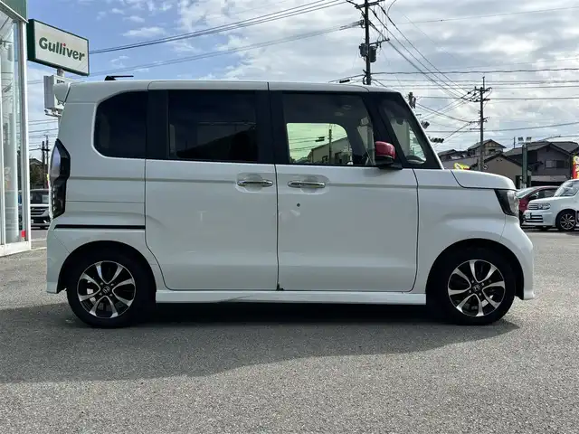 ホンダ Ｎ ＢＯＸ カスタム G L ホンダセンシング 福岡県 2019(令1)年 2.8万km プラチナホワイトパール ワンオーナー/純正ナビ/フルセグTV/両側パワースライドドア/バックカメラ/ビルトインETC/ドライブレコーダー/アダプティブクルーズコントロール/ホンダセンシング/・衝突被害軽減ブレーキ/・前後誤発進抑制機能/・車線維持支援システム/・標識認識機能/LEDヘッドランプ/ステアリングスイッチ/前席シートヒーター/純正14インチアルミホイール/スマートキー/プッシュエンジンスタート/禁煙車