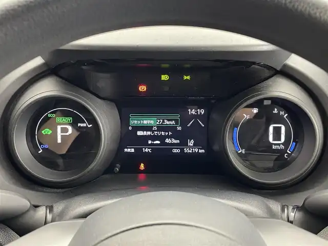 トヨタ ヤリス ハイブリッド G 埼玉県 2021(令3)年 5.6万km ブラック 純正ナビ（フルセグTV/Bluetooth/CD/DVDUSB/Miracast）/トヨタセーフティセンス/先行車発進告知/車両接近告知/バックカメラ/クルーズコントロール/前後コーナーセンサー/ビルトインETC/オートライト/オートハイビーム/取扱説明書