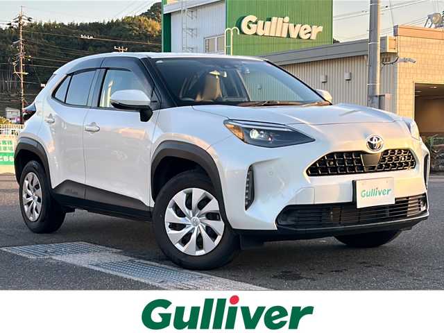 トヨタ ヤリスクロス X 山口県 2020(令2)年 2.6万km ホワイトパールクリスタルシャイン 禁煙車/前方ドライブレコーダー/ETC/スマートキー/プッシュスタート/純正HDDナビ/(DTV/BT/USB/ラジオ)/バックカメラ/クリアランスソナー/衝突軽減ブレーキ/電子パーキングブレーキ/レーダークルーズコントロール/オートライト/マニュアルエアコン/純正フロアマット/車線逸脱警報装置/保証書/取扱説明書/オートハイビーム
