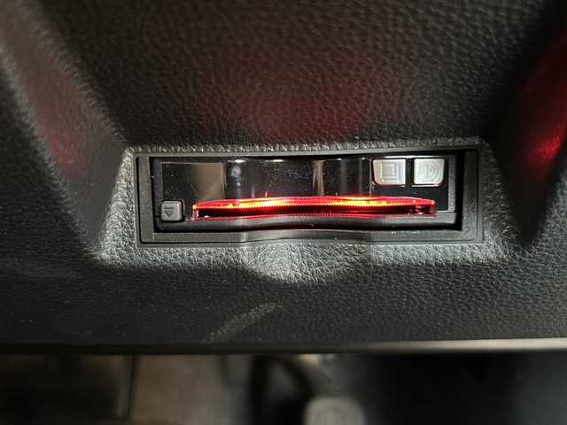 トヨタ ヤリスクロス X 山口県 2020(令2)年 2.6万km ホワイトパールクリスタルシャイン 禁煙車/前方ドライブレコーダー/ETC/スマートキー/プッシュスタート/純正HDDナビ/(DTV/BT/USB/ラジオ)/バックカメラ/クリアランスソナー/衝突軽減ブレーキ/電子パーキングブレーキ/レーダークルーズコントロール/オートライト/マニュアルエアコン/純正フロアマット/車線逸脱警報装置/保証書/取扱説明書/オートハイビーム