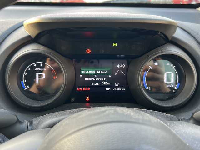 トヨタ ヤリスクロス X 山口県 2020(令2)年 2.6万km ホワイトパールクリスタルシャイン 禁煙車/前方ドライブレコーダー/ETC/スマートキー/プッシュスタート/純正HDDナビ/(DTV/BT/USB/ラジオ)/バックカメラ/クリアランスソナー/衝突軽減ブレーキ/電子パーキングブレーキ/レーダークルーズコントロール/オートライト/マニュアルエアコン/純正フロアマット/車線逸脱警報装置/保証書/取扱説明書/オートハイビーム