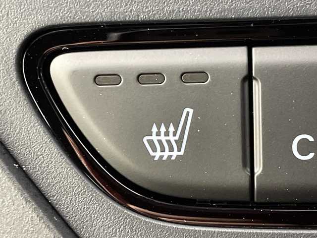 ホンダ ステップワゴン スパーダ eHEV 群馬県 2025(令7)年 0.1千km クリスタルブラックパール 禁煙車　登録済未使用車　純正１７．５インチナビ　バックカメラ　両側パワースライドドア　パワーバックドア　アダプティブクルーズコントロール　ＬＥＤライト　ＡＨＢ　純正16インチアルミホイール　スペアキー