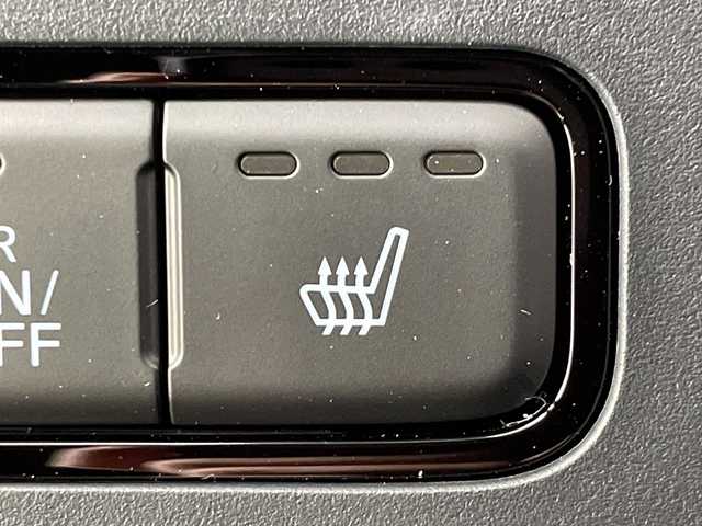 ホンダ ステップワゴン スパーダ eHEV 群馬県 2025(令7)年 0.1千km クリスタルブラックパール 禁煙車　登録済未使用車　純正１７．５インチナビ　バックカメラ　両側パワースライドドア　パワーバックドア　アダプティブクルーズコントロール　ＬＥＤライト　ＡＨＢ　純正16インチアルミホイール　スペアキー