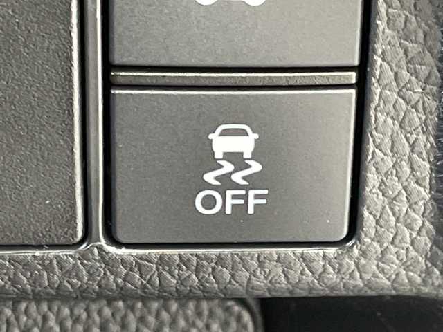 ホンダ ステップワゴン スパーダ eHEV 群馬県 2025(令7)年 0.1千km クリスタルブラックパール 禁煙車　登録済未使用車　純正１７．５インチナビ　バックカメラ　両側パワースライドドア　パワーバックドア　アダプティブクルーズコントロール　ＬＥＤライト　ＡＨＢ　純正16インチアルミホイール　スペアキー