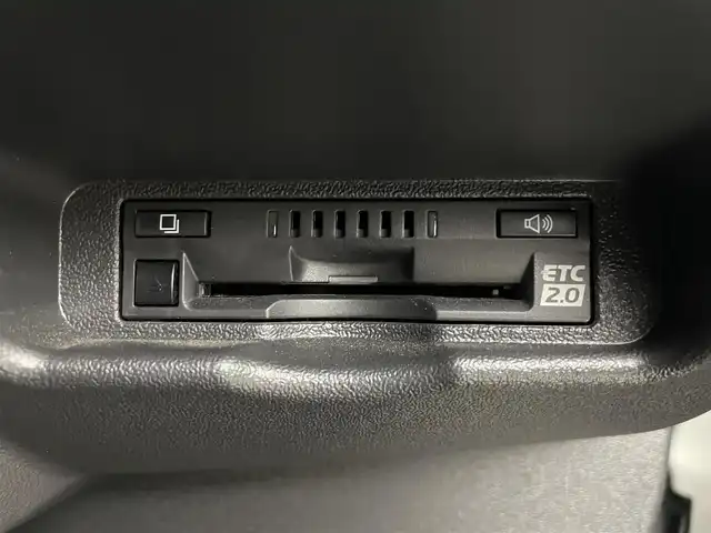 トヨタ ハイエース GL 埼玉県 2023(令5)年 2.6万km ホワイトパールクリスタルシャイン モデリスタエアロ　後席　全方位　ＬＥＤ　純正ナビ　ビルトインＥＴＣ　ドライブレコーダー　フルセグＴＶ　パワースライドドア　スマートキー　ＭＴモード付ＡＴ　衝突被害軽減