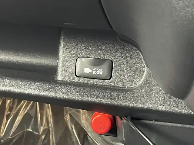 トヨタ ハイエース GL 埼玉県 2023(令5)年 2.6万km ホワイトパールクリスタルシャイン モデリスタエアロ　後席　全方位　ＬＥＤ　純正ナビ　ビルトインＥＴＣ　ドライブレコーダー　フルセグＴＶ　パワースライドドア　スマートキー　ＭＴモード付ＡＴ　衝突被害軽減