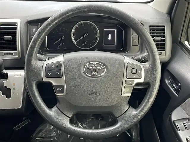 トヨタ ハイエース GL 埼玉県 2023(令5)年 2.6万km ホワイトパールクリスタルシャイン モデリスタエアロ　後席　全方位　ＬＥＤ　純正ナビ　ビルトインＥＴＣ　ドライブレコーダー　フルセグＴＶ　パワースライドドア　スマートキー　ＭＴモード付ＡＴ　衝突被害軽減