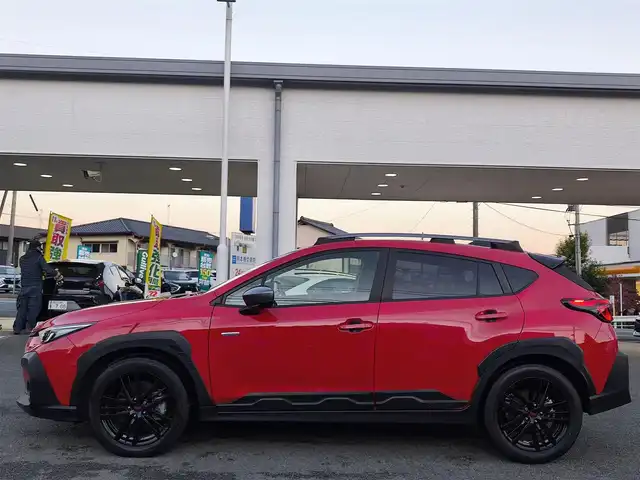 スバル クロストレック リミテッド 熊本県 2023(令5)年 2万km ピュアレッド ワンオーナー/サンルーフ/純正大型ナビ付ディスプレイオーディオ/【フルセグTV/Bluetooth】/【Apple car play/Andoroid Auto】/全周囲カメラ/バックカメラ/アイサイト/・レーダークルーズコントロール/・プリクラッシュブレーキ/・車間距離警報/・エマージェンシーレーンキープアシスト/・車線逸脱防止機能/・後側方警戒支援システム/・ドライバーモニタリングシステム/ステアリング連動ヘッドランプ/パドルシフト/前席パワーシート/前席シートヒーター/オートLEDライト/ビルトインETC/ドライブレコーダー前後/革巻きステアリング/ステアリングスイッチ/ステアリングヒーター/純正18インチAW/純正フロアマット/横滑り防止装置/保証書/取扱説明書/スペアキー