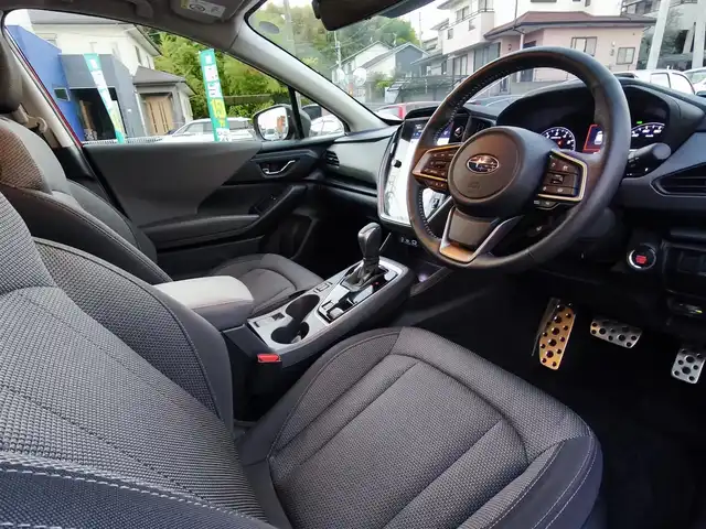 スバル クロストレック リミテッド 熊本県 2023(令5)年 2万km ピュアレッド ワンオーナー/サンルーフ/純正大型ナビ付ディスプレイオーディオ/【フルセグTV/Bluetooth】/【Apple car play/Andoroid Auto】/全周囲カメラ/バックカメラ/アイサイト/・レーダークルーズコントロール/・プリクラッシュブレーキ/・車間距離警報/・エマージェンシーレーンキープアシスト/・車線逸脱防止機能/・後側方警戒支援システム/・ドライバーモニタリングシステム/ステアリング連動ヘッドランプ/パドルシフト/前席パワーシート/前席シートヒーター/オートLEDライト/ビルトインETC/ドライブレコーダー前後/革巻きステアリング/ステアリングスイッチ/ステアリングヒーター/純正18インチAW/純正フロアマット/横滑り防止装置/保証書/取扱説明書/スペアキー