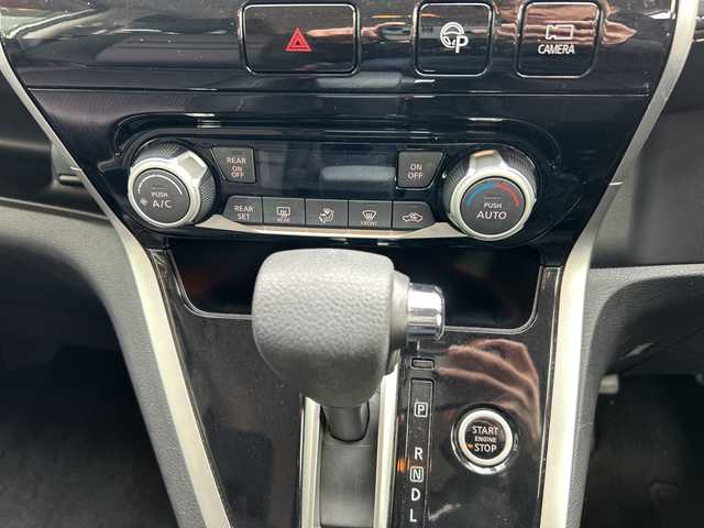 日産 セレナ ハイウェイスター 鹿児島県 2016(平28)年 7.4万km ブリリアントホワイトパール 2トーン 衝突被害軽減ブレーキ/純正ナビ/　　CD/DVD/BT/フルセグ/アラウンドビューモニター/両側パワースライドドア/クルーズコントロール/LEDオートライト/純正16インチアルミホイール/ステアリングスイッチ/リアオートエアコン/アイドリングストップ/USBポート/スマートキー/ETC