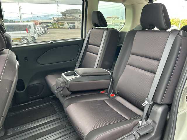 日産 セレナ ハイウェイスター 鹿児島県 2016(平28)年 7.4万km ブリリアントホワイトパール 2トーン 衝突被害軽減ブレーキ/純正ナビ/　　CD/DVD/BT/フルセグ/アラウンドビューモニター/両側パワースライドドア/クルーズコントロール/LEDオートライト/純正16インチアルミホイール/ステアリングスイッチ/リアオートエアコン/アイドリングストップ/USBポート/スマートキー/ETC