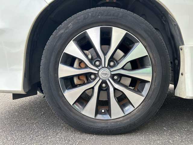 日産 セレナ ハイウェイスター 鹿児島県 2016(平28)年 7.4万km ブリリアントホワイトパール 2トーン 衝突被害軽減ブレーキ/純正ナビ/　　CD/DVD/BT/フルセグ/アラウンドビューモニター/両側パワースライドドア/クルーズコントロール/LEDオートライト/純正16インチアルミホイール/ステアリングスイッチ/リアオートエアコン/アイドリングストップ/USBポート/スマートキー/ETC