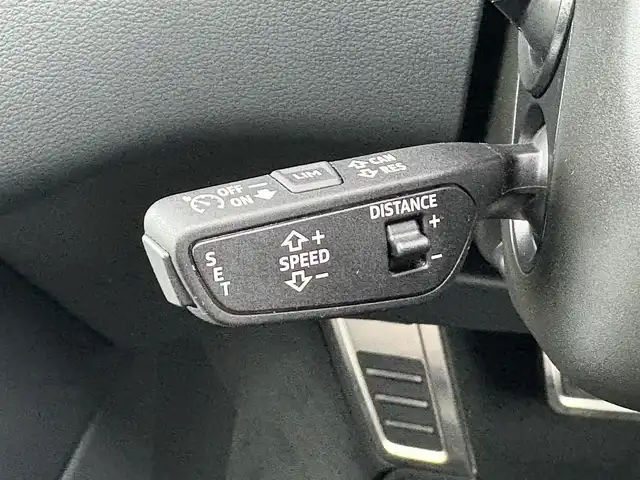 アウディ アウディ Ａ７ SB 40TDIクワトロ Sライン 石川県 2021(令3)年 3.9万km グレイシアホワイトメタリック 純正ナビ/フルセグTV/Bluetooth/全周囲カメラ/Bカメラ/イージークローザー/前席メモリ付パワーシート/全席シートヒーター/バーチャルコックピット＋/アンビエントライト/レーザーライト/Slineパッケージ/・スポーツサスペンション/・アウディサイドアシスト/・アウディプレセンスリヤ/・S line エクステリア/・デコラティブパネル マットブラッシュトアルミニウム/・マルチカラーアンビエントライティング/・マトリクスLEDヘッドライト　ダイナミックインディケーター付/・LEDリヤコンビネーションランプ