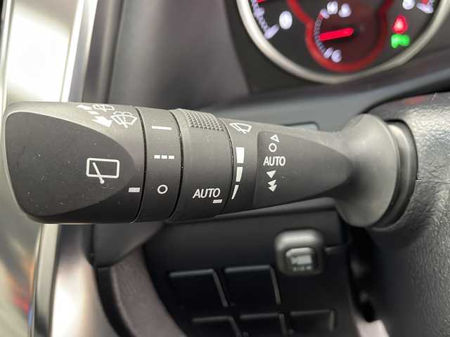 トヨタ ヴェルファイア Z Gエディション 千葉県 2019(平31)年 5.9万km ホワイトパールクリスタルシャイン トヨタセーフティセンス/　衝突被害軽減システム/レーンキープアシスト/　クリアランスソナー（前後）/パーキングブレーキ/　ブラインドスポットモニター/レーダークルーズコントロール/　オートハイビーム/LEDヘッドライト/サンルーフ/フリップダウンモニター/純正10インチSDナビ/　（Bluetooth/CD/DVD/フルセグTV/USB）/HDMI/バックカメラ/純正ビルトインETC2.0/デジタルインナーミラー/両側パワースライドドア/パワーシート（D/N席）/シートヒーター（2列目D/N席）/エアシート（2列目D/N席）/MTモード付AT/社外フロアマット/純正18インチアルミホイール