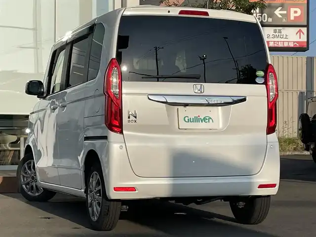 ホンダ Ｎ ＢＯＸ G L ホンダセンシング 道央・札幌 2020(令2)年 1.5万km プラチナホワイトパール ・４WD/・ホンダセンシング/・純正ナビ/　CD＆BT＆USB＆iPod/・バックカメラ/・コーナーセンサー/・レーンキープアシスト/・レーダークルーズコントロール/・片側パワースライドドア/・プッシュスタート/・スマートキー/・純正エンジンスターター/・オートライト/・オートエアコン/・シートヒーター/・ミラーヒーター/・電動格納ミラー/・ビルトインETC/・純正フロアマット/・ドアバイザー/・ウィンカーミラー/・ハンズフリー