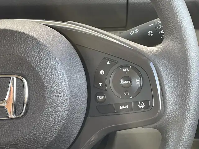 ホンダ Ｎ ＢＯＸ G L ホンダセンシング 道央・札幌 2020(令2)年 1.5万km プラチナホワイトパール ・４WD/・ホンダセンシング/・純正ナビ/　CD＆BT＆USB＆iPod/・バックカメラ/・コーナーセンサー/・レーンキープアシスト/・レーダークルーズコントロール/・片側パワースライドドア/・プッシュスタート/・スマートキー/・純正エンジンスターター/・オートライト/・オートエアコン/・シートヒーター/・ミラーヒーター/・電動格納ミラー/・ビルトインETC/・純正フロアマット/・ドアバイザー/・ウィンカーミラー/・ハンズフリー