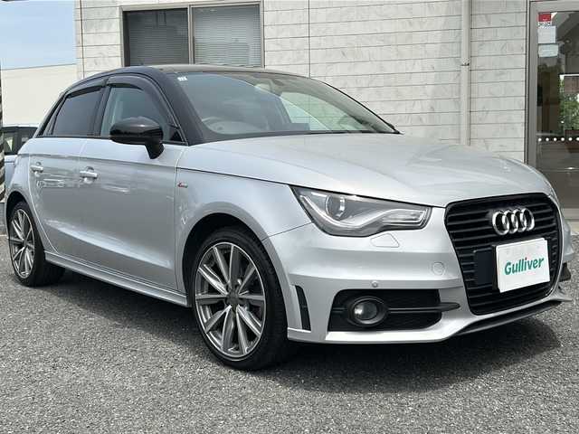 アウディ Ａ１ SB アドマイアードリミテッド 埼玉県 2013(平25)年 8.1万km アイスシルバーメタリック ETC/コーナーセンサー/フルセグテレビ/純正メモリーナビ（SD/BT/CD/USB/DVD）/プッシュスタート　/ドアバイザー　/オートライト　/アイドリングストップ　/フロアマット　/横滑り防止