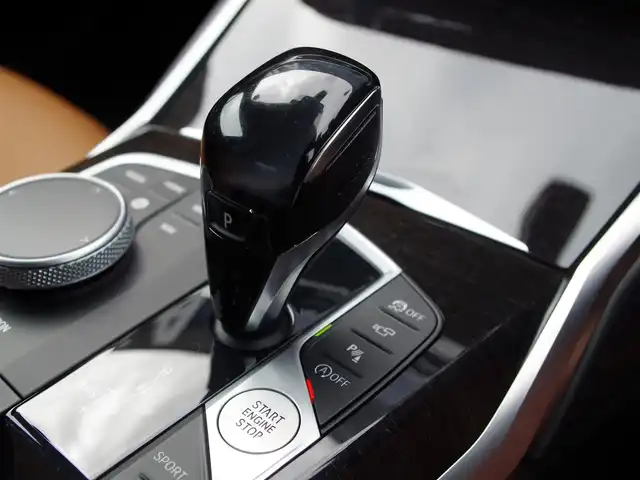 ＢＭＷ ＢＭＷ ３２０ｄ xDrive Mスポーツ EDジョイ+ 埼玉県 2021(令3)年 1.4万km サファイアブラックP 特別仕様車 /コニャックレザーシート /アダプティブクルーズコントロール /インテリジェントセーフティ /CarPlay /パークディスタンスコントロール/コンフォートアクセス /ブラインドスポットモニター /全周囲カメラ /純正ナビ /ETC /ワイヤレス充電/シートヒーター