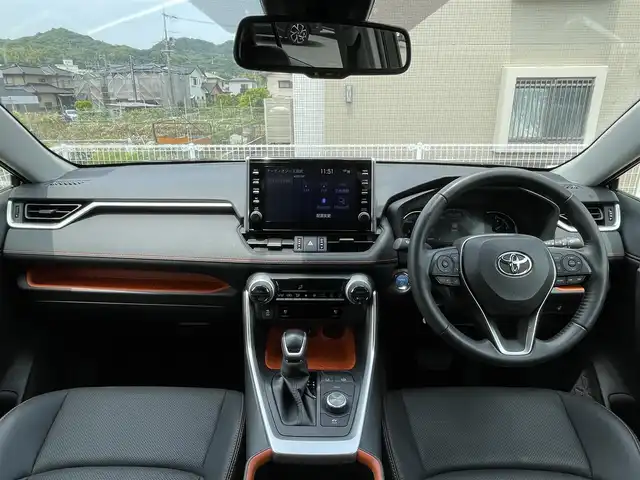 トヨタ ＲＡＶ４ ハイブリッド アドベンチャー 山口県 2022(令4)年 1.7万km アティチュードブラックマイカ 9型ディスプレイオーディオ/BT Miracast USB/バックカメラ/黒レザーシート/メモリ付きパワーシート/シートヒーター/エアシート/ビルトイン 2.0ETC/衝突被害軽減ブレーキ/レーダークルーズコントロール/レーンアシスト/オートマチックハイビーム/ブラインドスポットモニタ/LEDオートヘッドライト/フォグライト/コーナーセンサー/スマートキー 2個/ステアリングヒーター/19インチアルミホイール/W サイド カーテン ニー エアバッグ/禁煙車