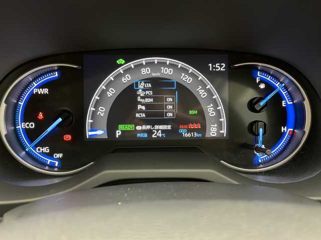 トヨタ ＲＡＶ４ ハイブリッド アドベンチャー 長野県 2022(令4)年 1.7万km アティチュードブラックマイカ 4WD/純正9型ディスプレイオーディオ/（AM/FM/USB/Bluetooth/Apple Car Play//Android Auto）/Bluetooth Miracast USB/トヨタセーフティセンス/・プリクラッシュセーフティ/・レーダークルーズコントロール/・レーントレーシングアシスト/・オートマチックハイビーム/・ブラインドスポットモニタ/・コーナーセンサー/・リヤクロストラフィックアラート/・パーキングサポートブレーキ/・ロードサインアシスト/W サイド カーテン ニー エアバッグ/バックカメラ/黒合皮レシート/D席メモリ付きパワーシート/D+N席シートヒーター/D+N席エアシート/LEDオートヘッドライト/オートマチックハイビーム/フォグライト/ステアリングヒーター/電子パーキングブレーキ/オートホールド/TRAILモード/ECO/NORMAL/SPORT切替/純正19インチアルミホイール/革巻きステアリング/ビルトインETC2.0/純正自動防眩ミラー/禁煙車/取扱説明書/スペアキー ×1