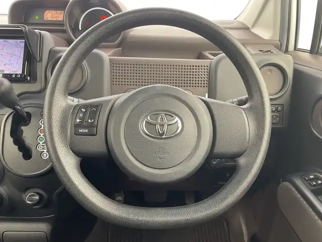 トヨタ ポルテ F 愛知県 2016(平28)年 6.7万km ホワイトパールクリスタルシャイン ナビ/・フルセグ/・Bluetooth/・DVD/・CD/片側パワースライドドア/バックカメラ/ＥＴＣ/レーンキープアシスト/ドラレコ/衝突軽減ブレーキ/ＡＢＳ/横滑り防止装置/盗難防止装置/オートライト/オートハイビーム/純正フロアマット/ダブルエアバッグ/スマートキー/パワーウィンドウ/パワーステアリング